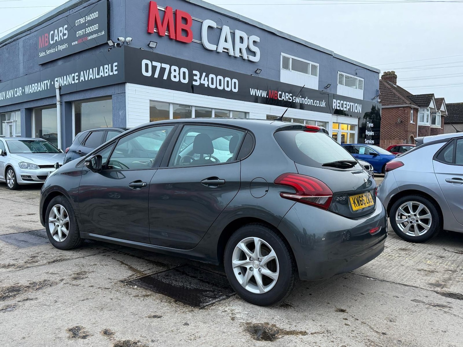 Used Peugeot 208 2017 for sale - 77564911: Photo 2