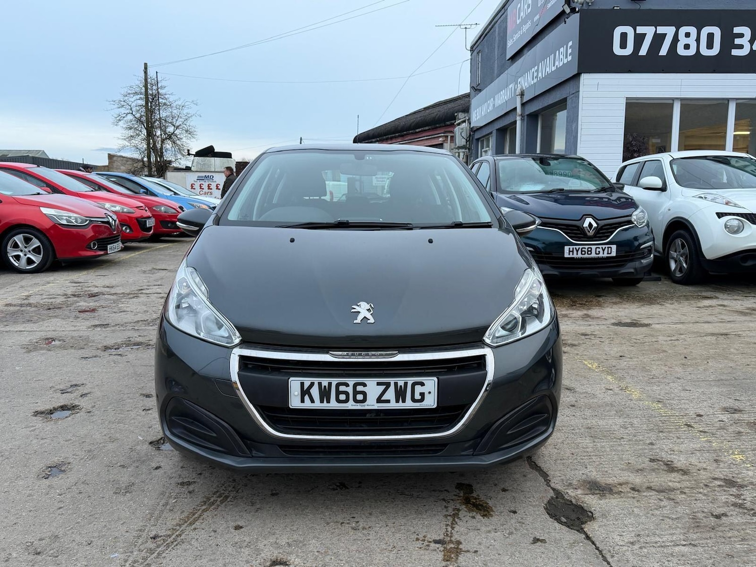 Used Peugeot 208 2017 for sale - 77564911: Photo 3