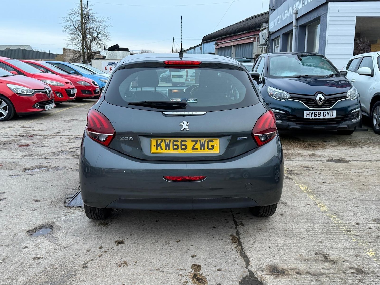 Used Peugeot 208 2017 for sale - 77564911: Photo 4
