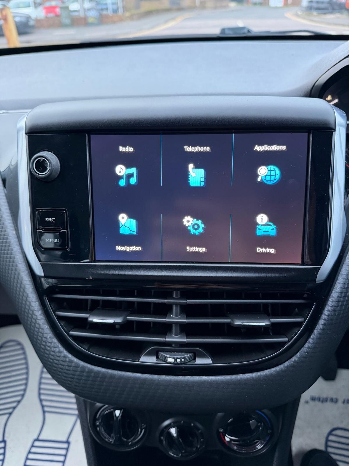 Used Peugeot 208 2017 for sale - 77564911: Photo 9