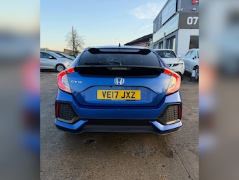 Used Honda Civic 2017 for sale - 77143104: Photo