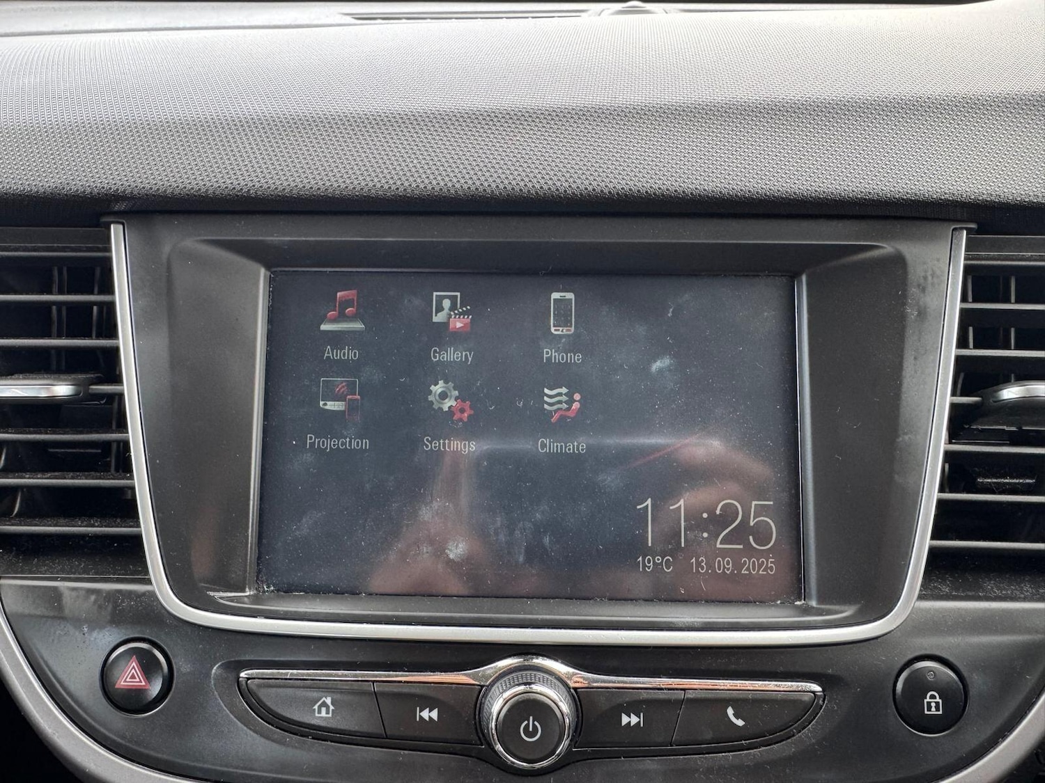 Used Vauxhall Crossland X 2019 for sale - 75927877: Photo 9