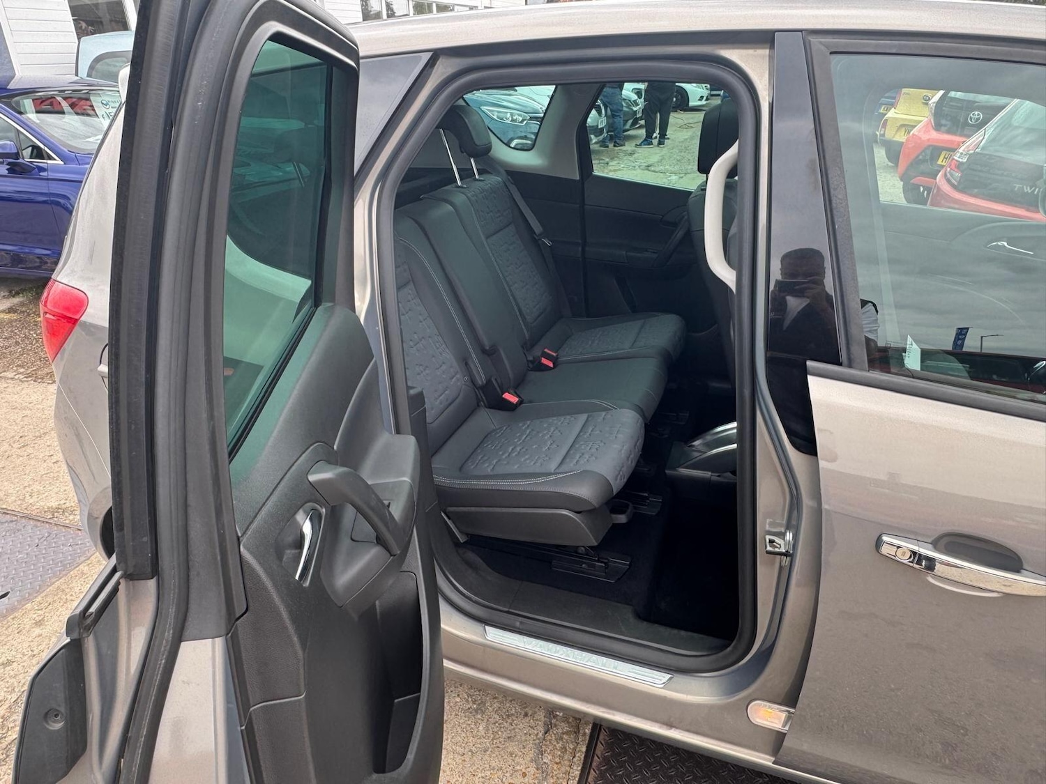 Vehicle 7