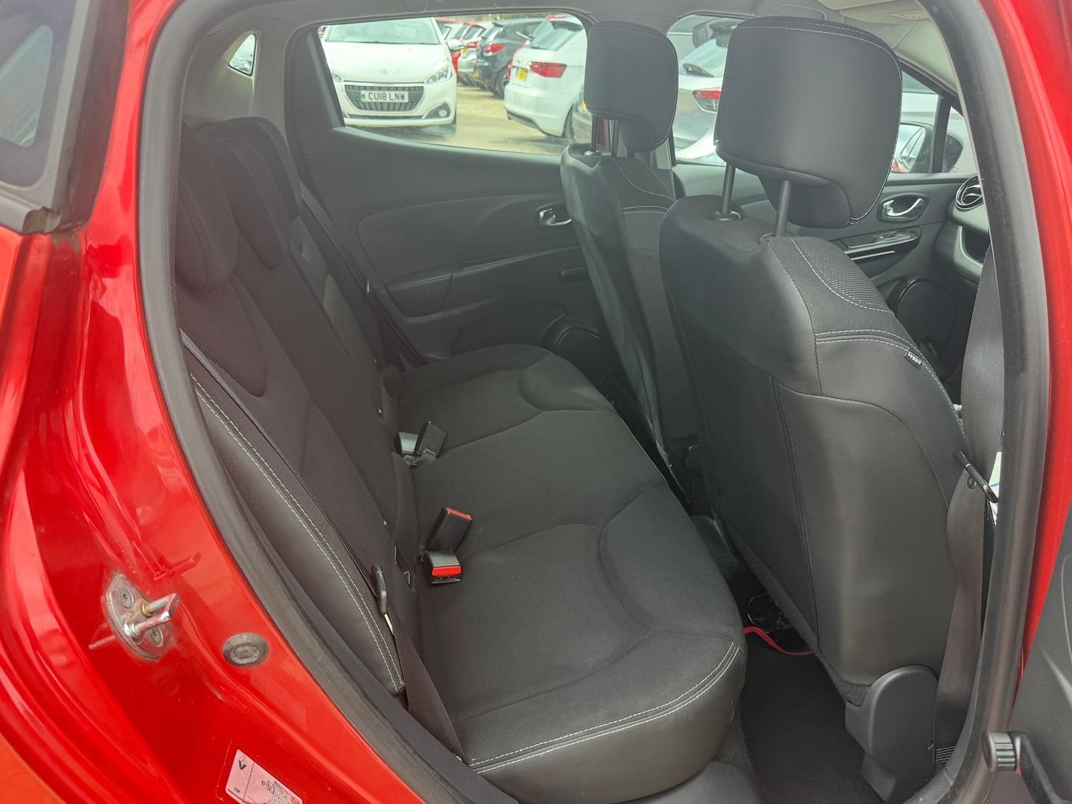 Used Renault Clio 2014 for sale - 78101024: Photo 11