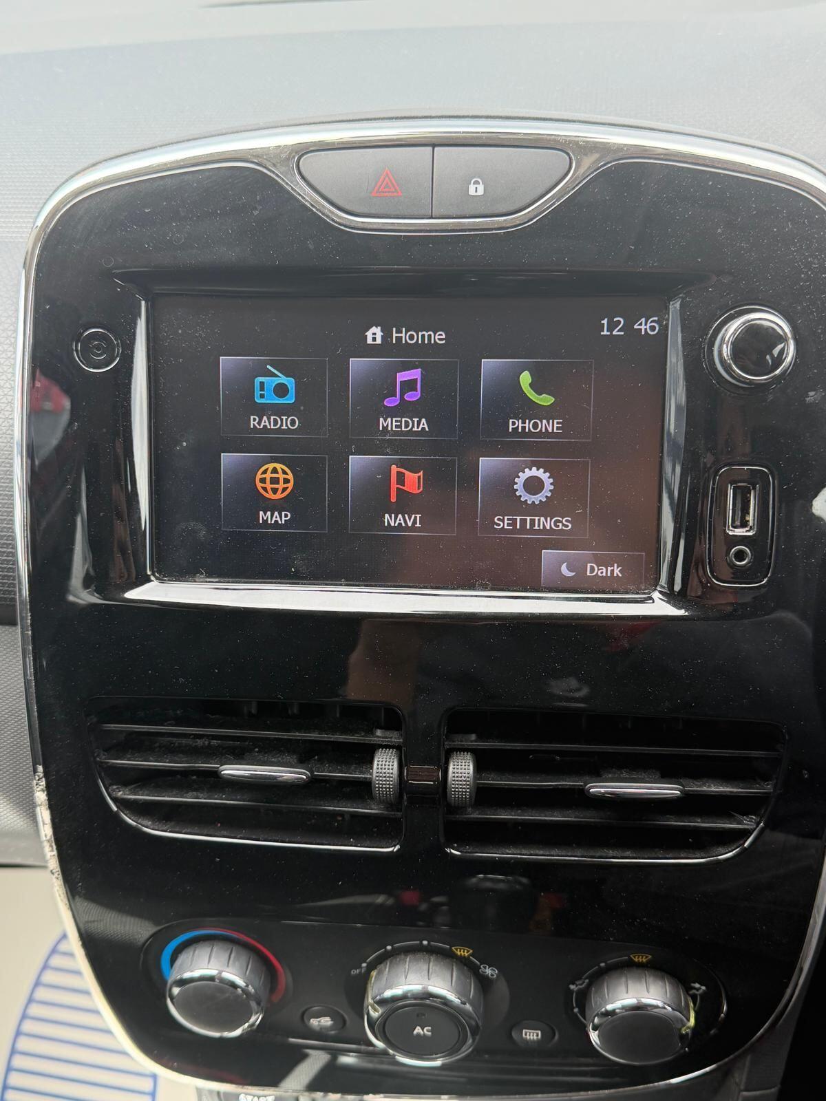 Used Renault Clio 2014 for sale - 78101024: Photo 9