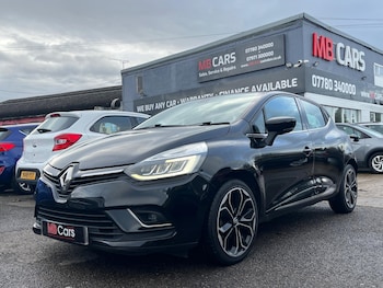 Used Renault Clio 2017 for sale - 76832559: Photo