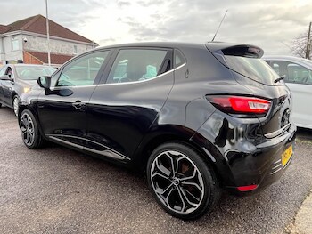 Used Renault Clio 2017 for sale - 76832559: Photo