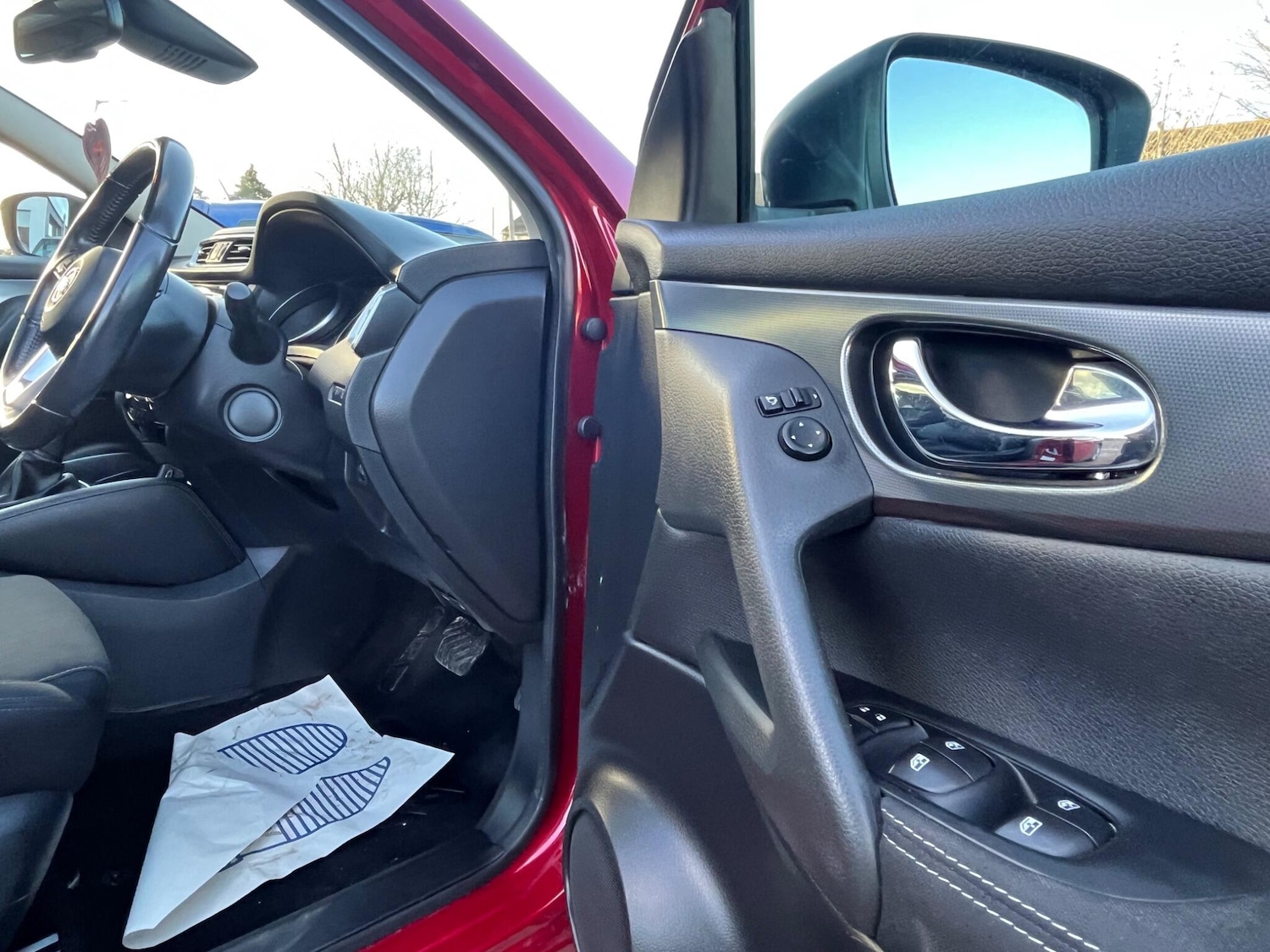 Used Nissan Qashqai 2018 for sale - 76700784: Photo 25