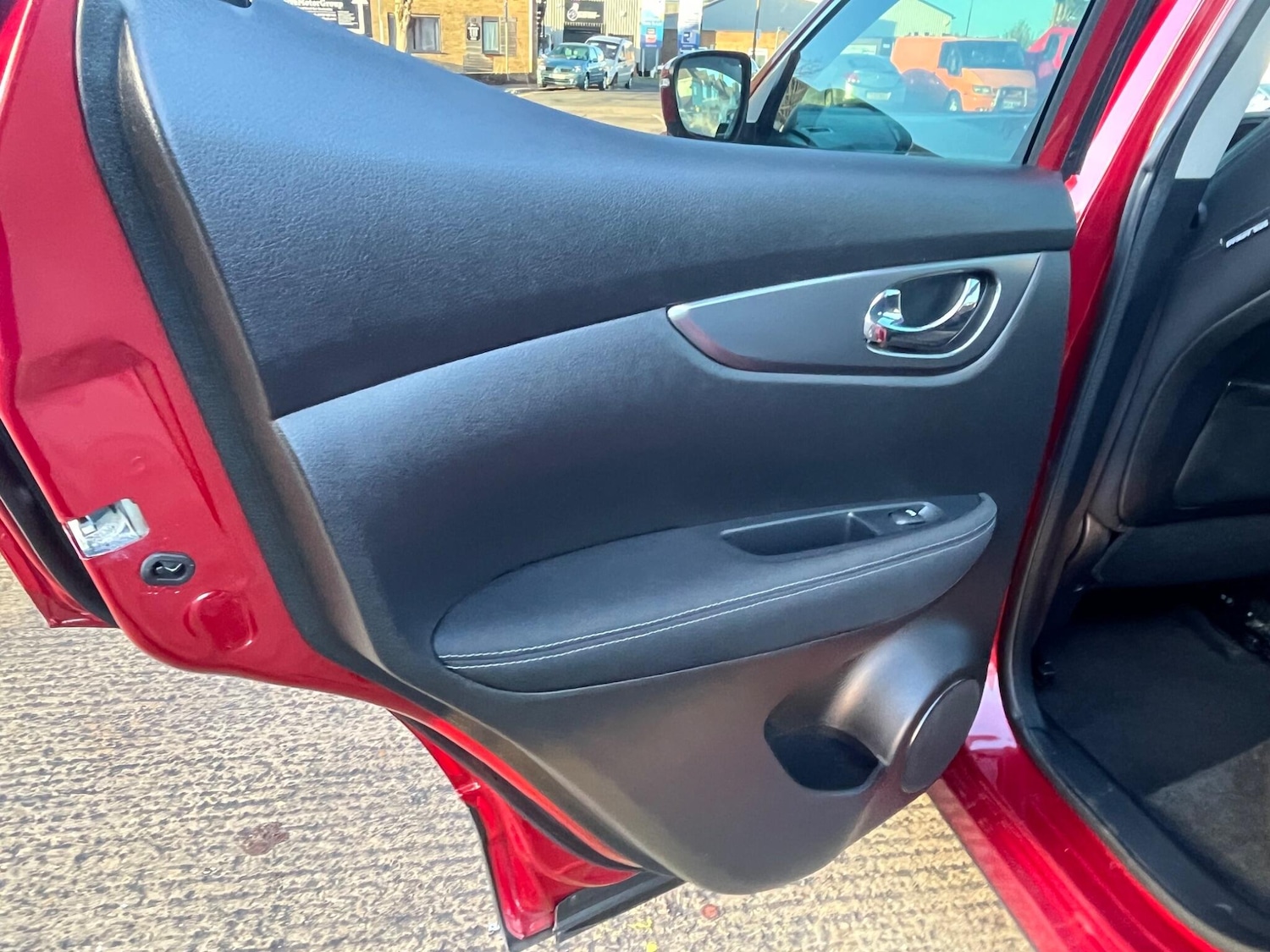 Used Nissan Qashqai 2018 for sale - 76700784: Photo 29