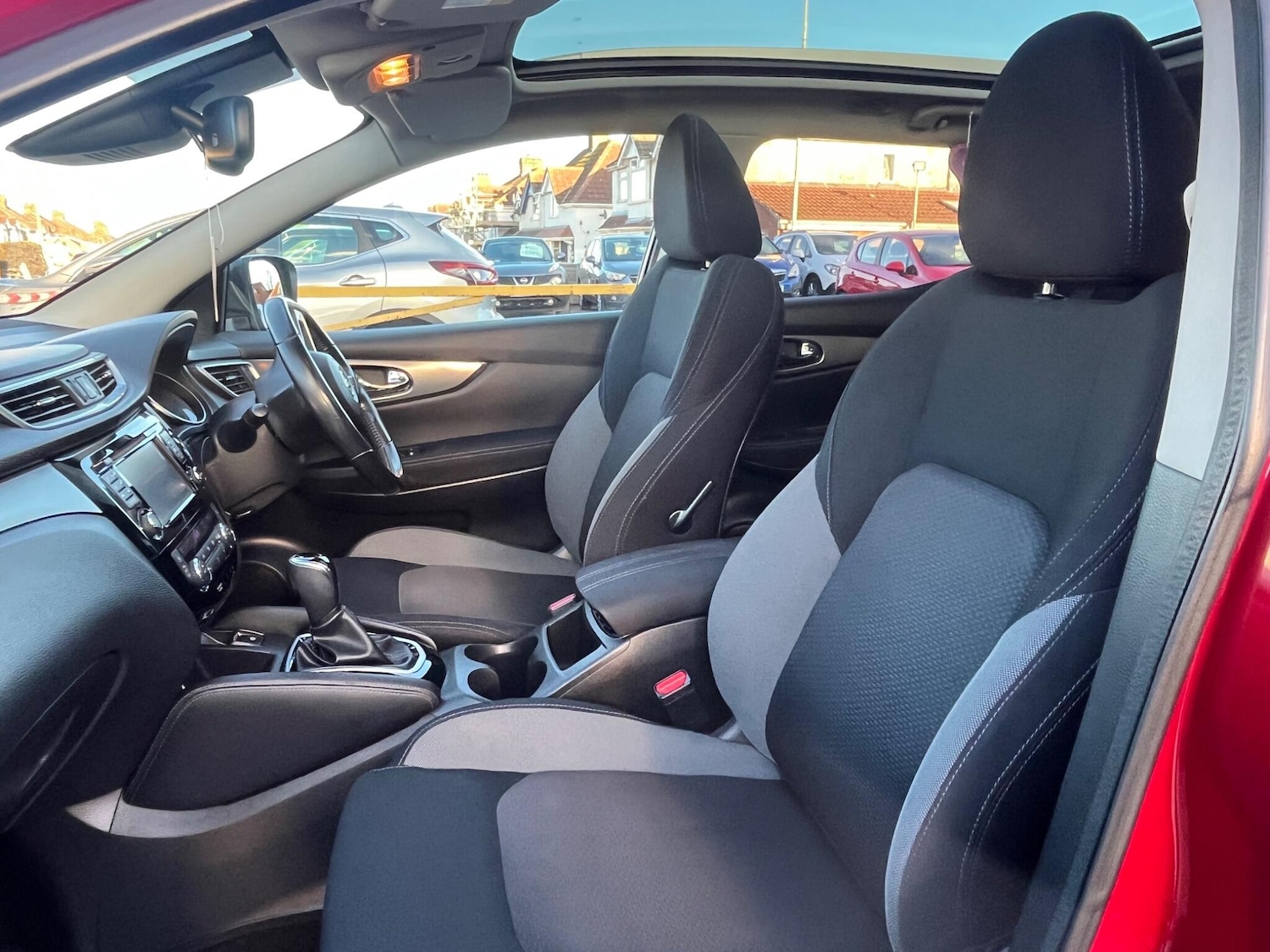 Used Nissan Qashqai 2018 for sale - 76700784: Photo 44