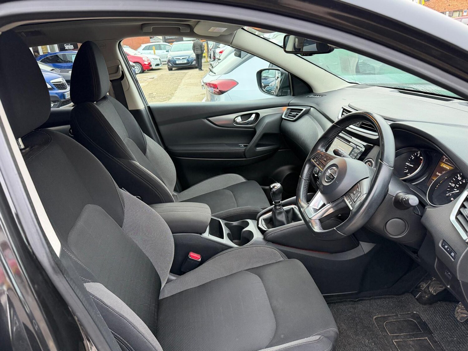 Used Nissan Qashqai 2017 for sale - 77376828: Photo 12