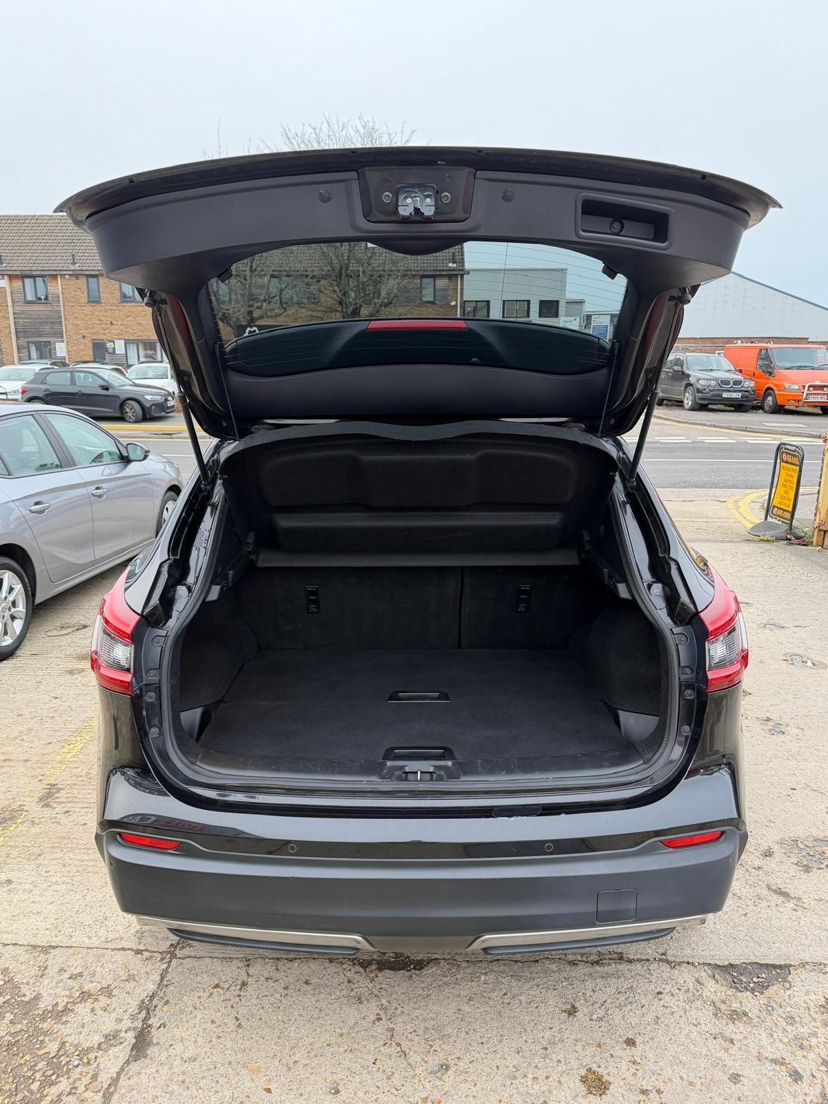 Used Nissan Qashqai 2017 for sale - 77376828: Photo 16