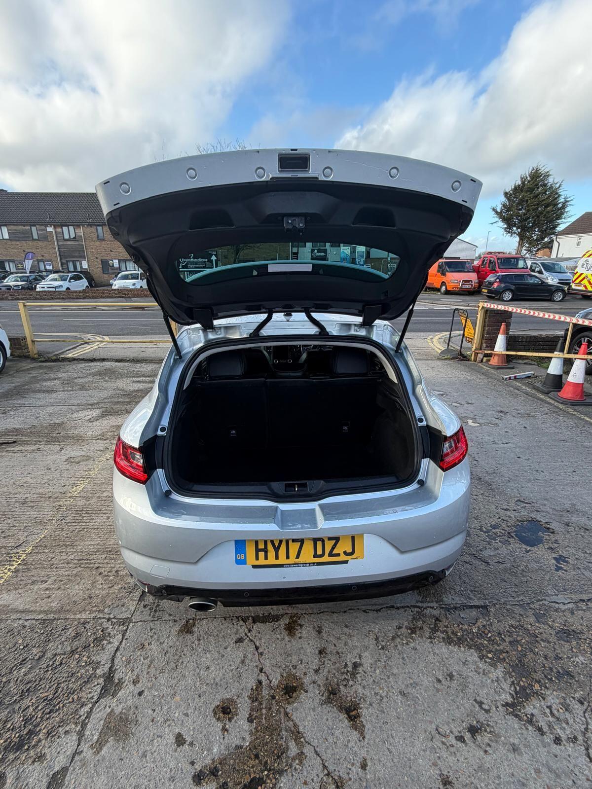 Used Renault Megane 2017 for sale - 77625916: Photo 10