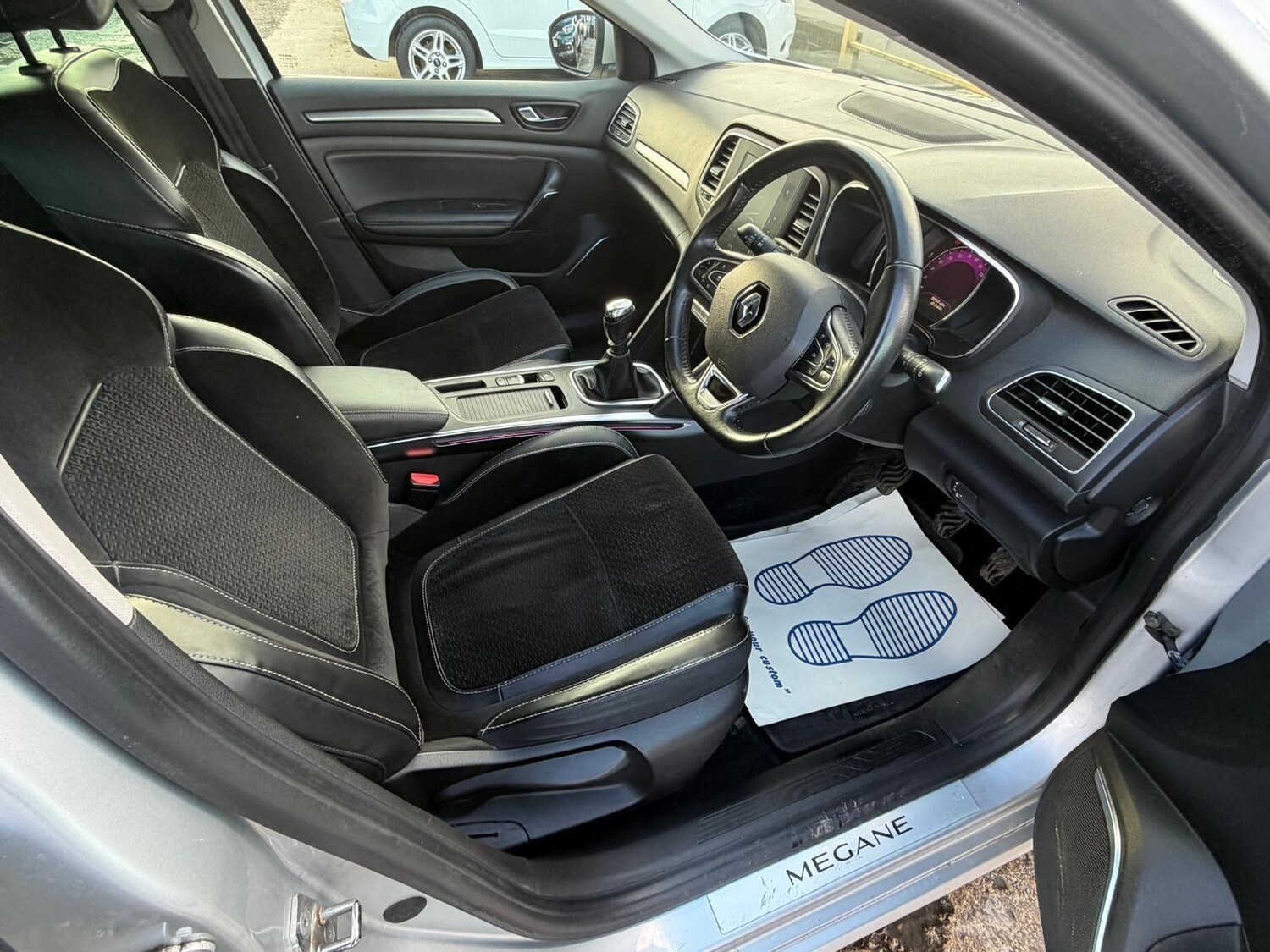 Used Renault Megane 2017 for sale - 77625916: Photo 8