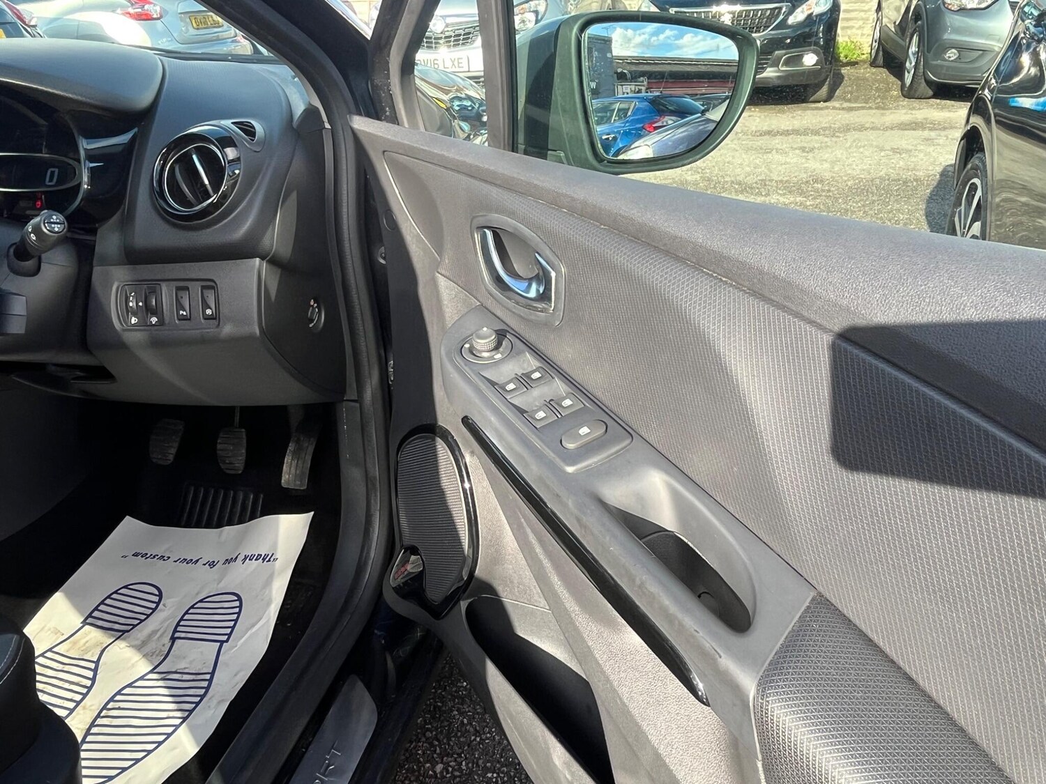 Used Renault Clio 2016 for sale - 75927819: Photo 25