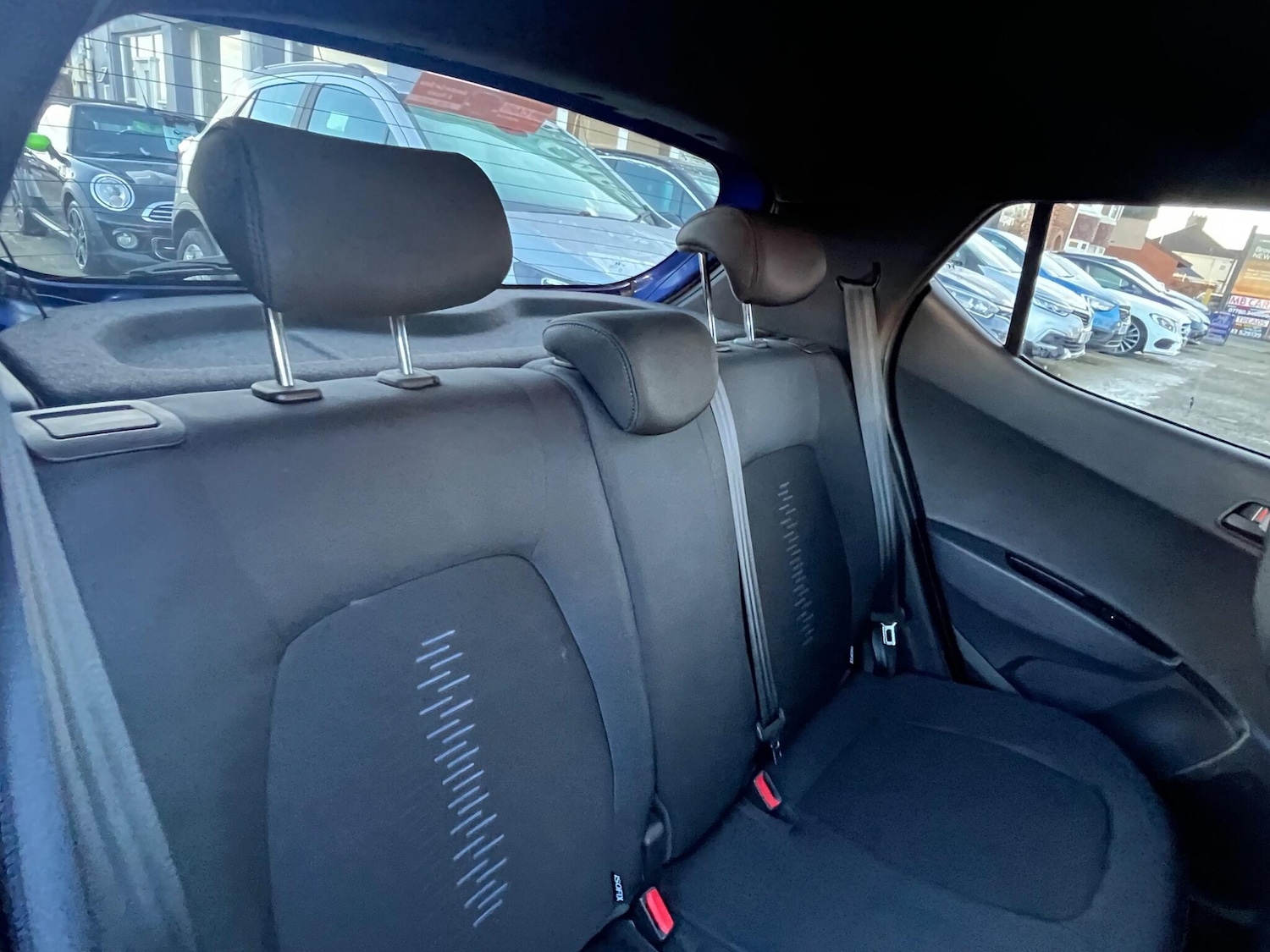 Used Hyundai i10 2018 for sale - 76701725: Photo 23