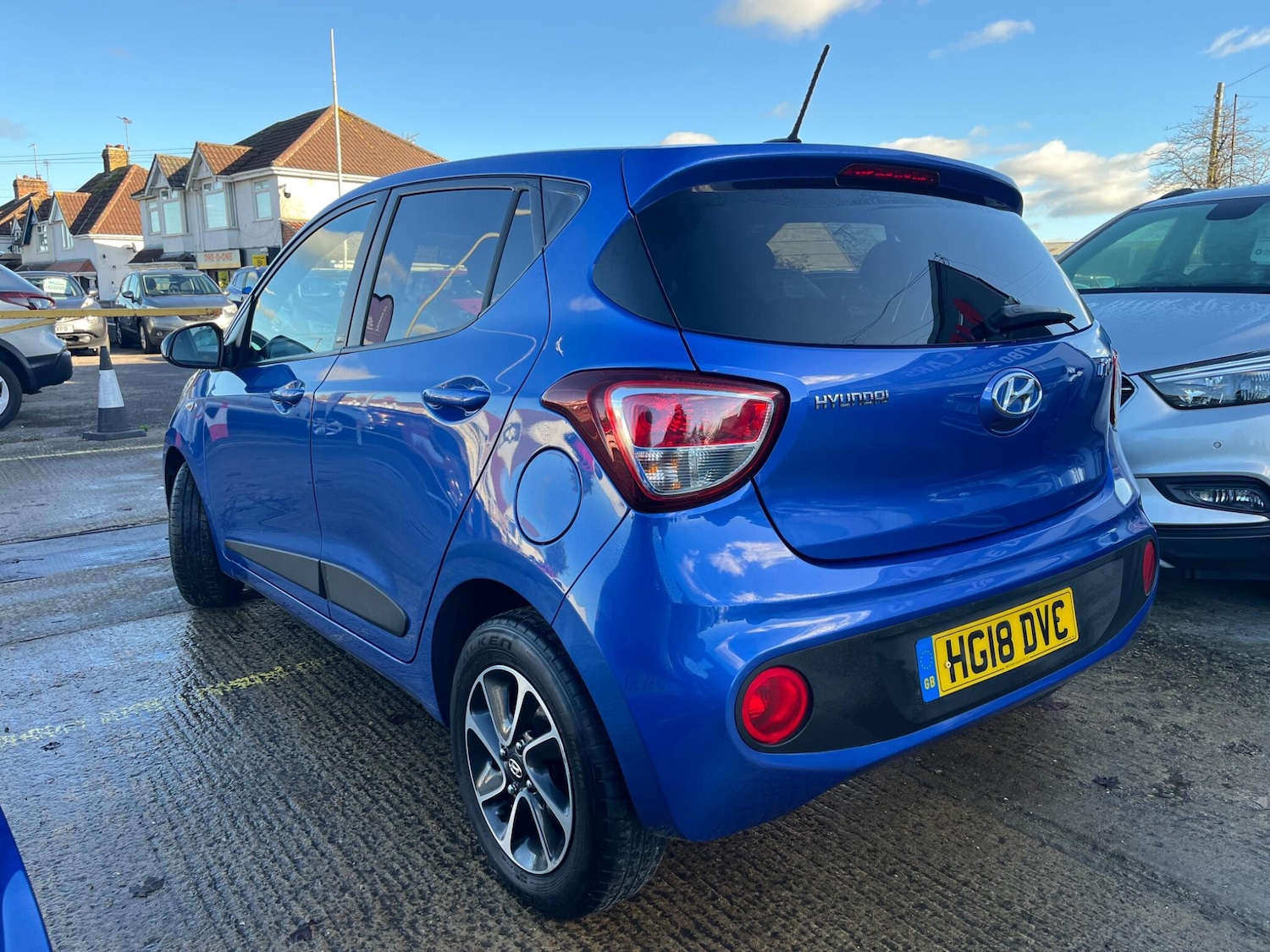 Used Hyundai i10 2018 for sale - 76701725: Photo 4