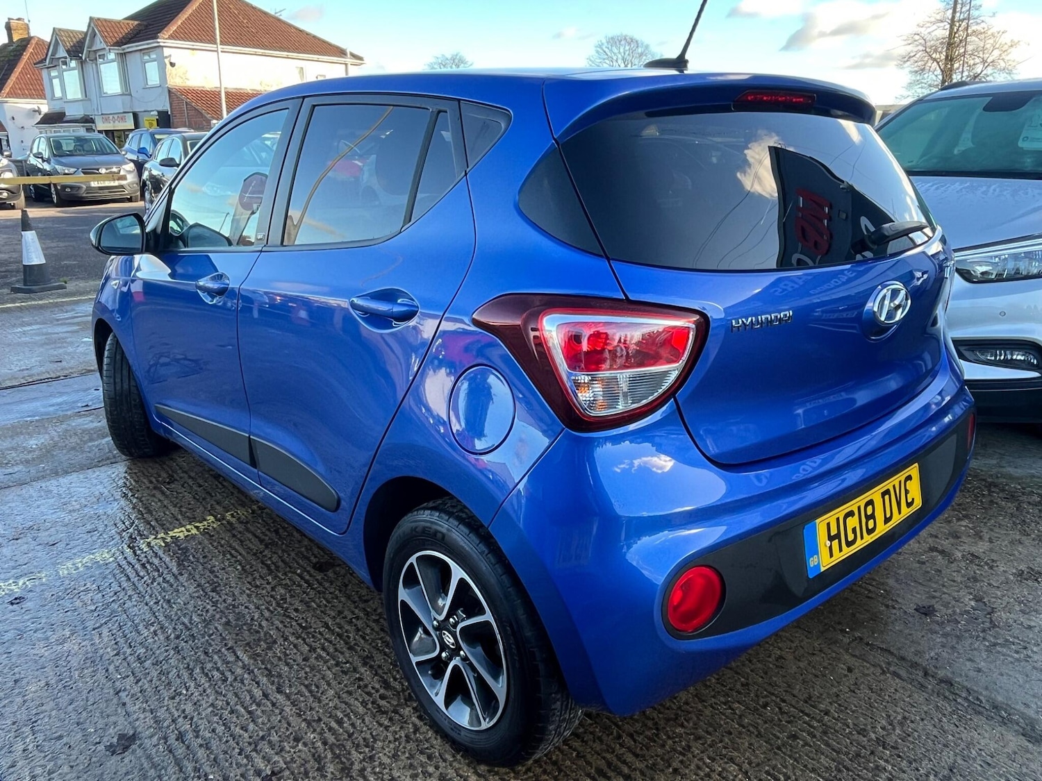 Used Hyundai i10 2018 for sale - 76701725: Photo 6
