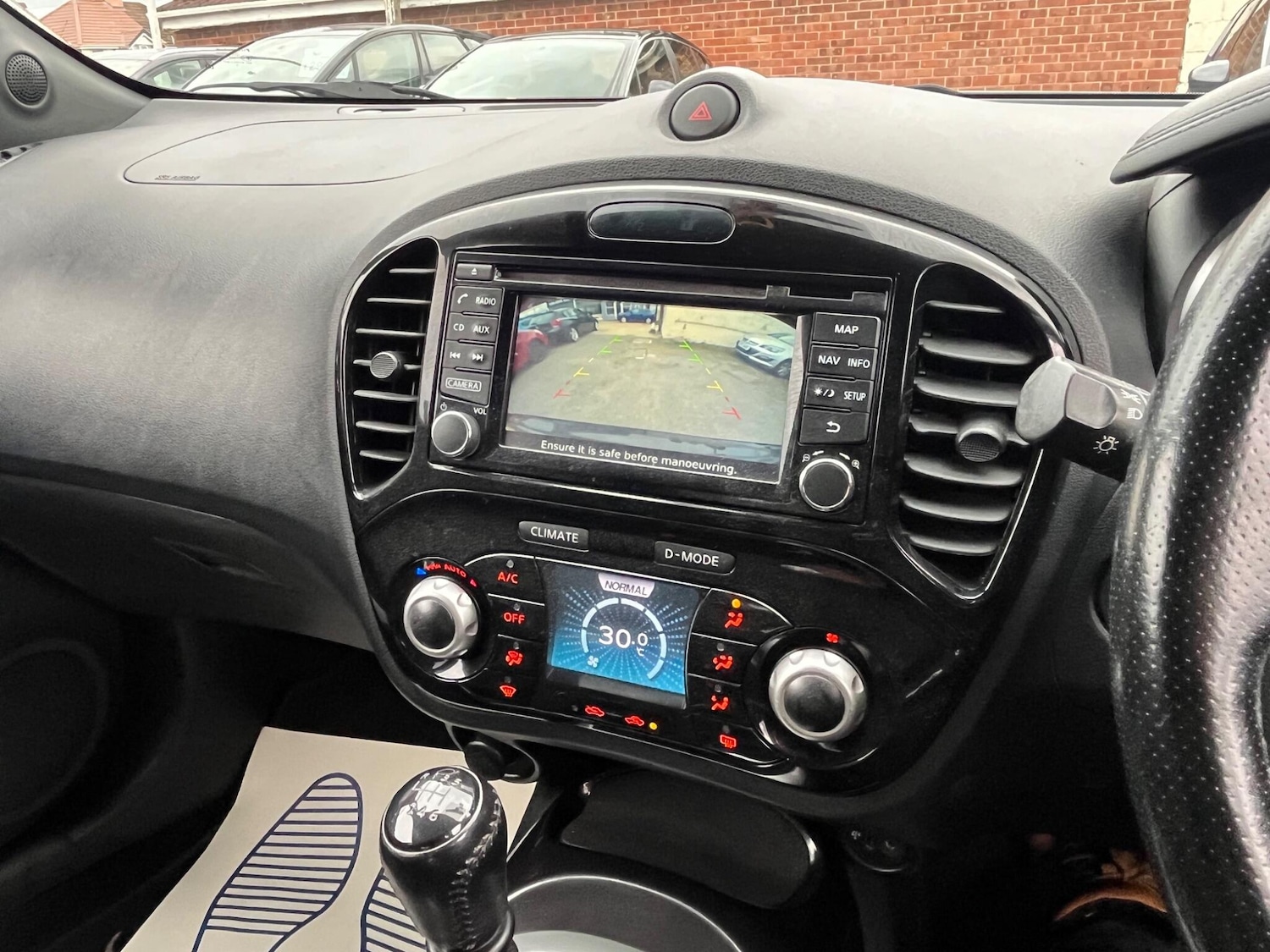 Used Nissan Juke 2015 for sale - 76215690: Photo 23
