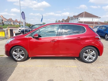 Used Peugeot 208 2014 for sale - 75599991: Photo