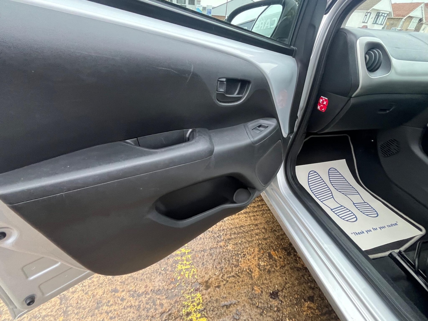 Used Toyota AYGO 2014 for sale - 76714641: Photo 15