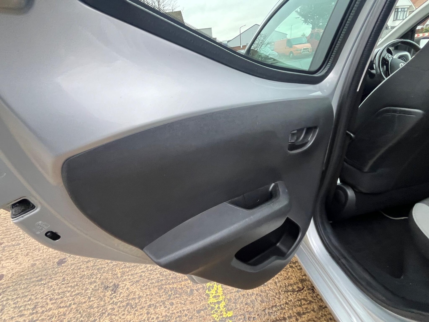 Used Toyota AYGO 2014 for sale - 76714641: Photo 17