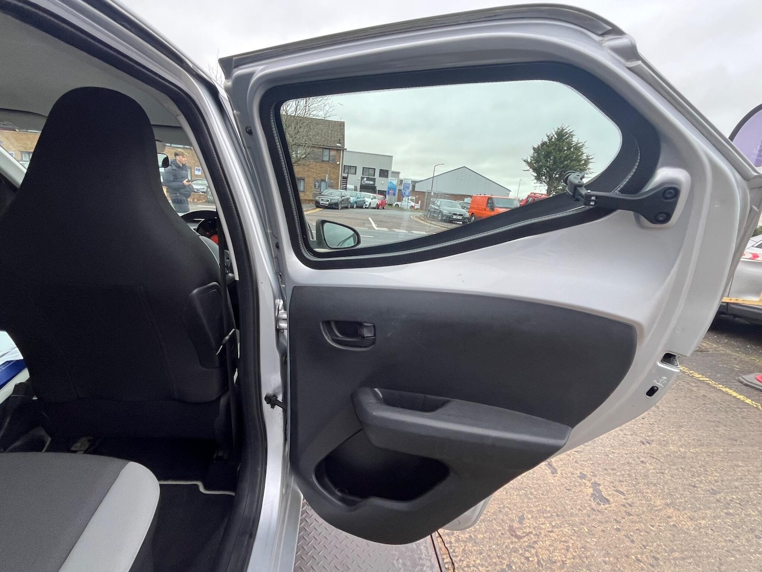 Used Toyota AYGO 2014 for sale - 76714641: Photo 18