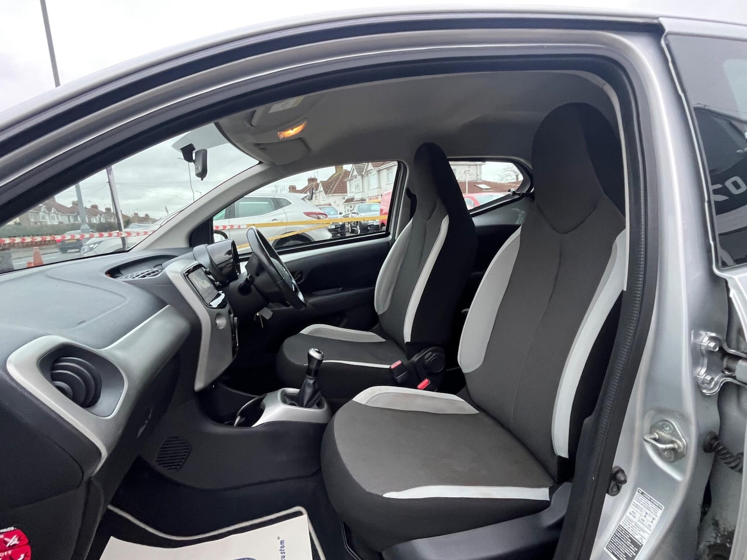 Used Toyota AYGO 2014 for sale - 76714641: Photo 24