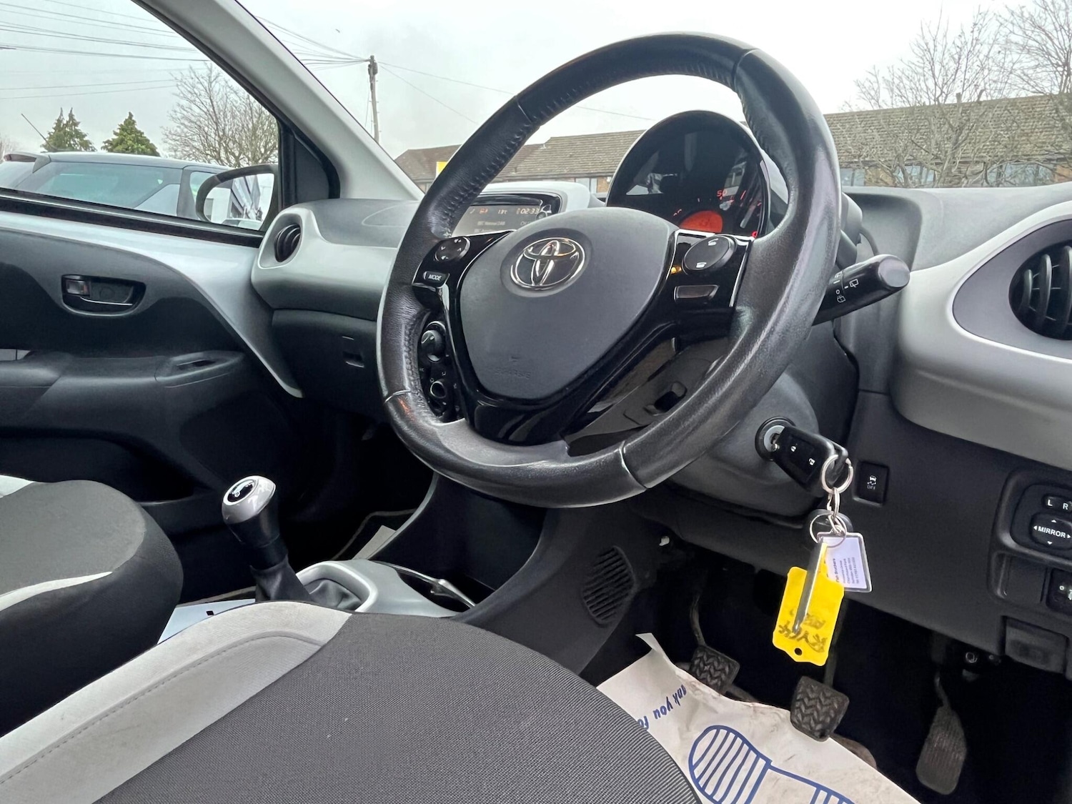 Used Toyota AYGO 2014 for sale - 76714641: Photo 30