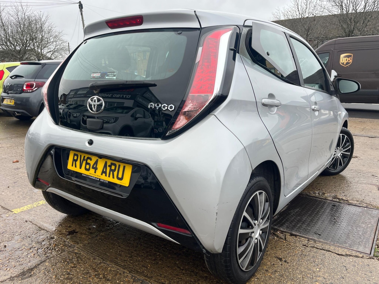 Used Toyota AYGO 2014 for sale - 76714641: Photo 6