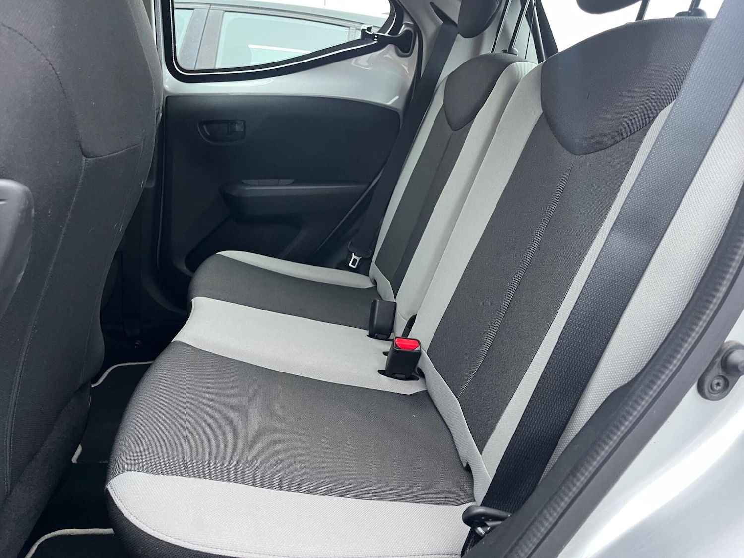 Used Toyota AYGO 2014 for sale - 76714641: Photo 9