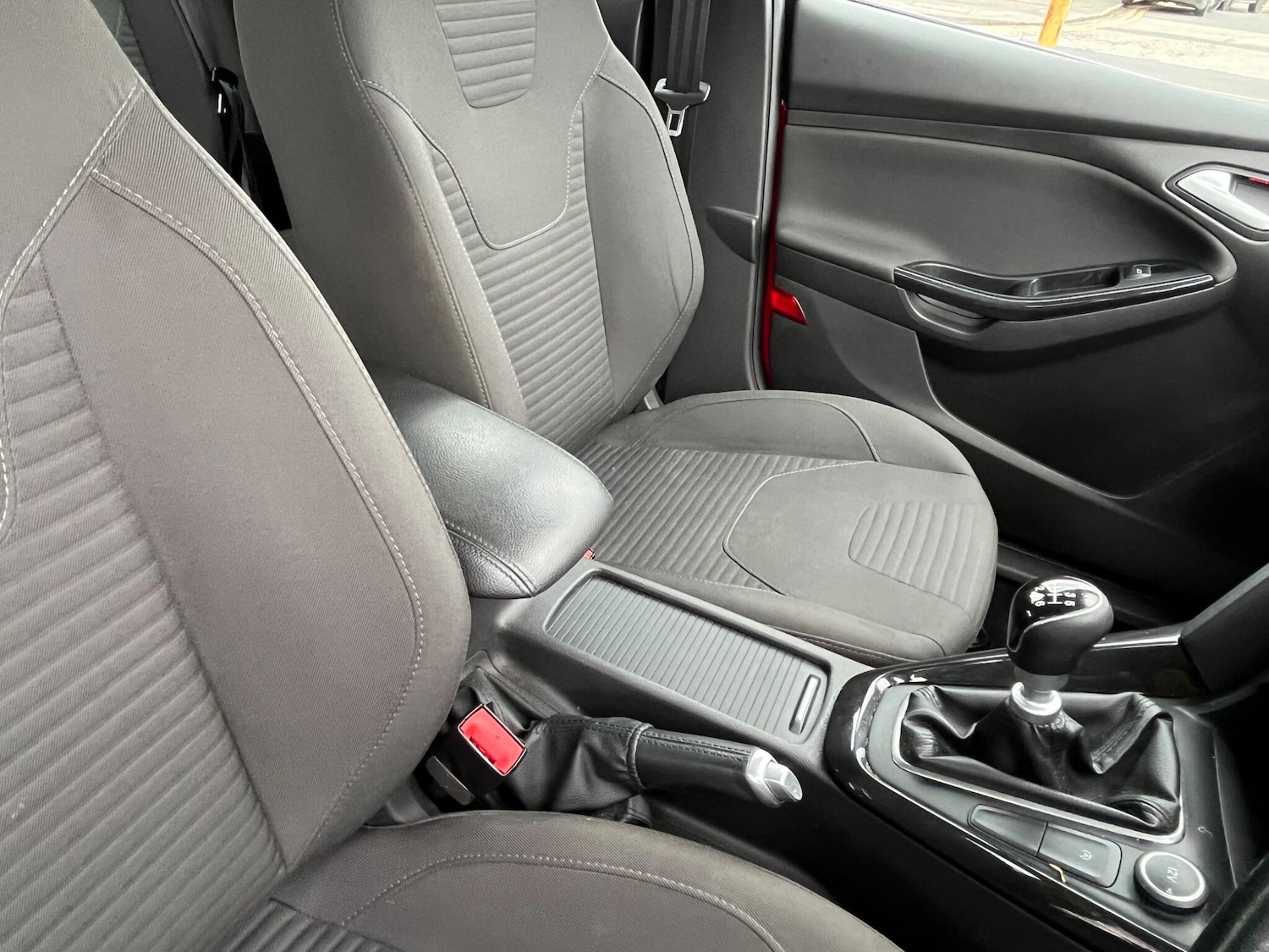 Used Ford Focus 2015 for sale - 78100339: Photo 12