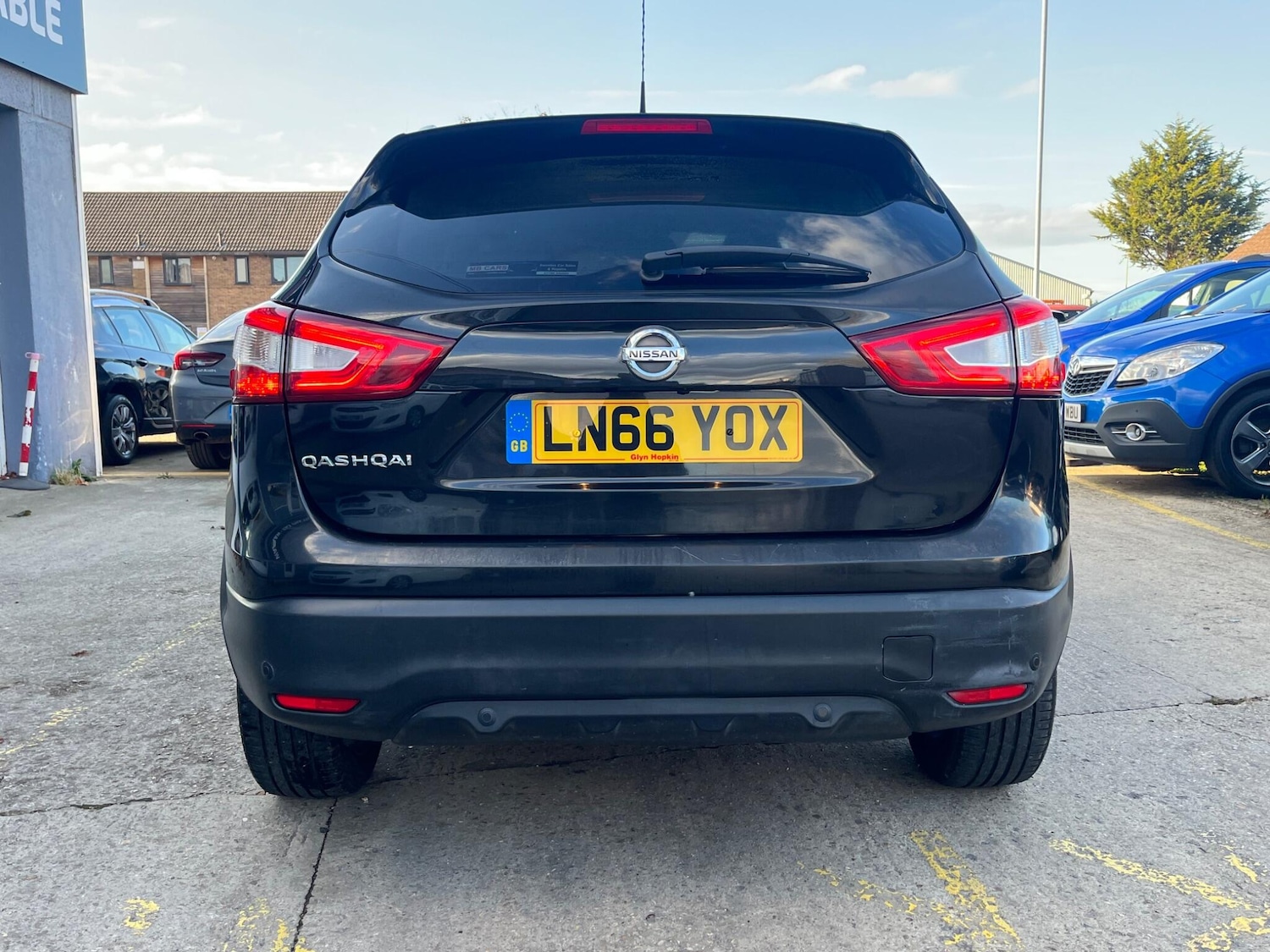 Used Nissan Qashqai 2016 for sale - 76295874: Photo 11