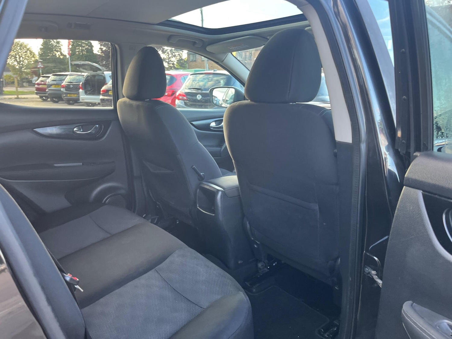 Used Nissan Qashqai 2016 for sale - 76295874: Photo 30