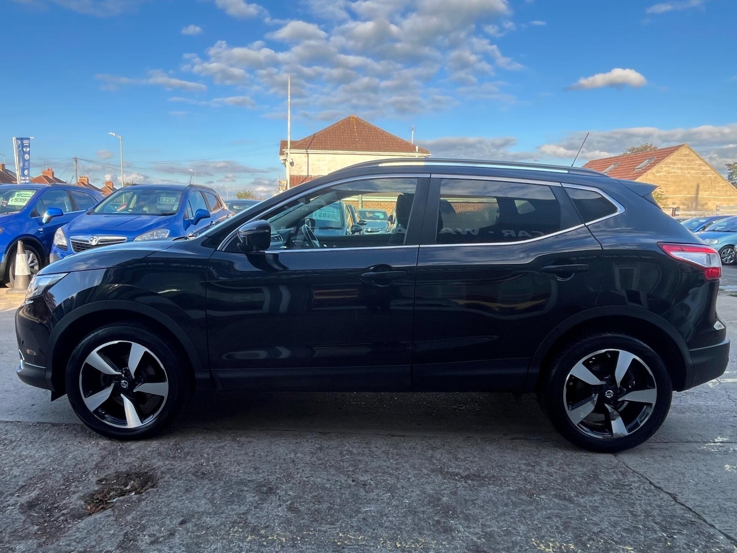 Used Nissan Qashqai 2016 for sale - 76295874: Photo 9
