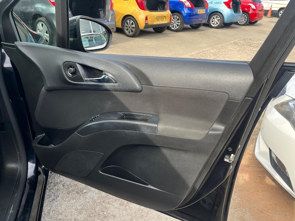 Used Vauxhall Meriva 2011 for sale - 75608857: Photo 23