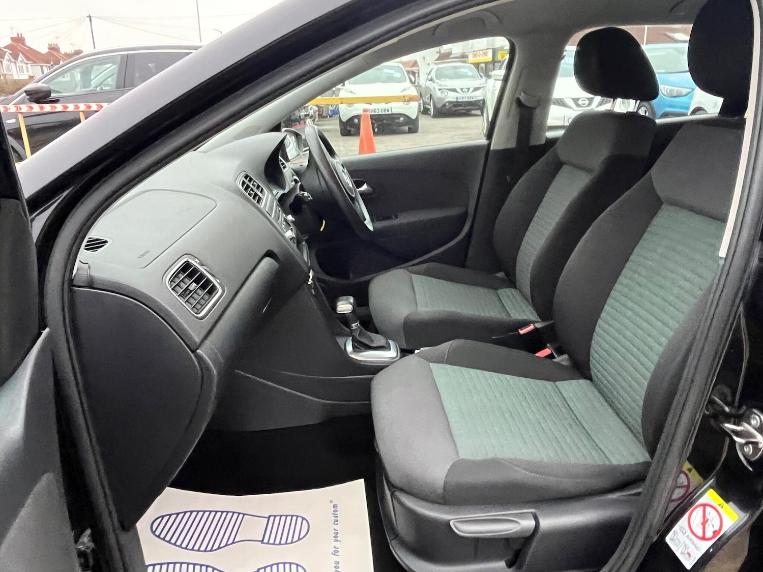 Used Volkswagen Polo 2010 for sale - 77040123: Photo 25