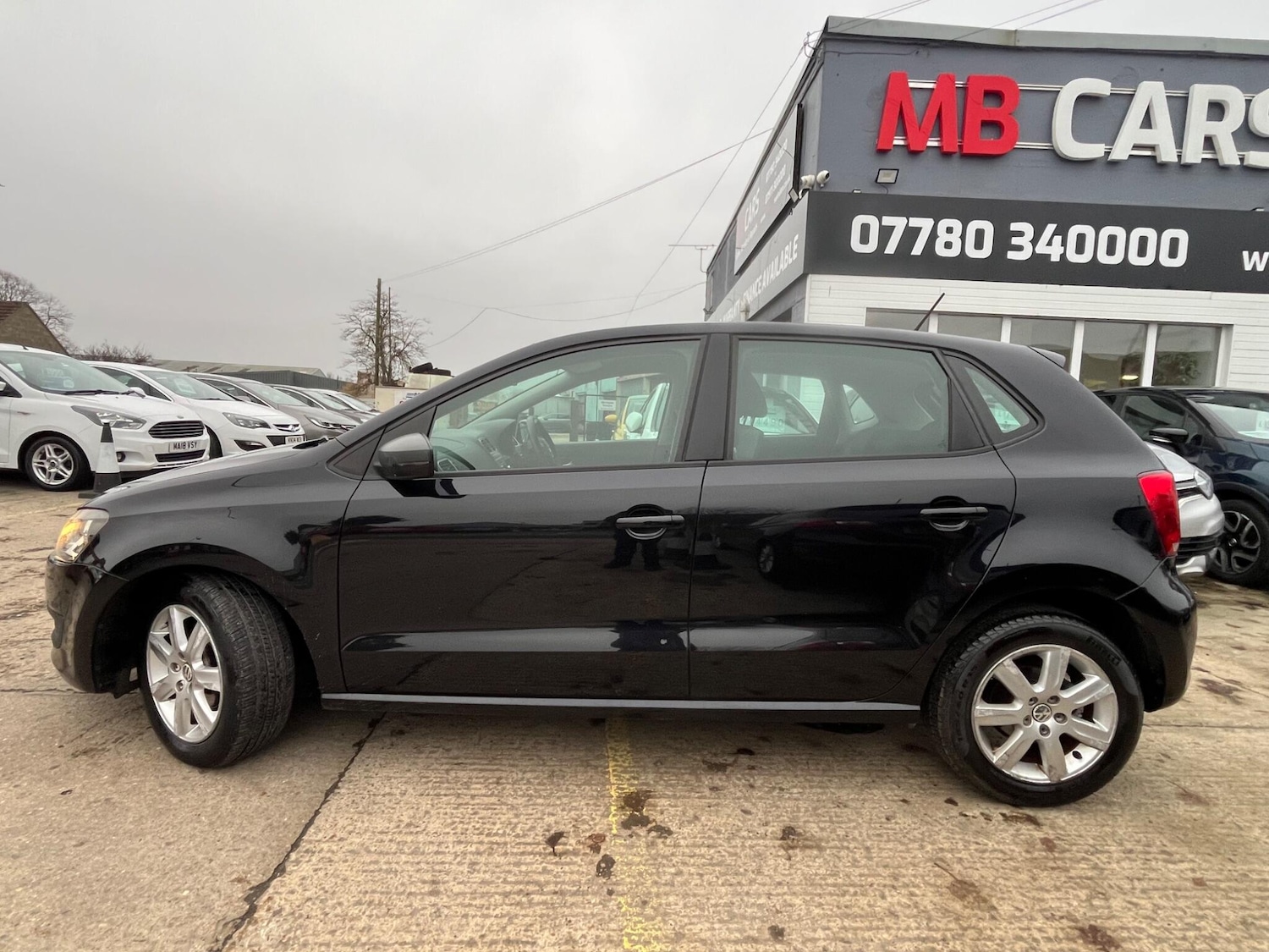 Used Volkswagen Polo 2010 for sale - 77040123: Photo 3