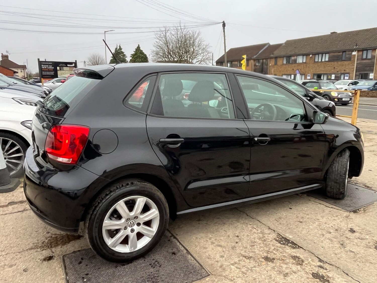 Used Volkswagen Polo 2010 for sale - 77040123: Photo 6