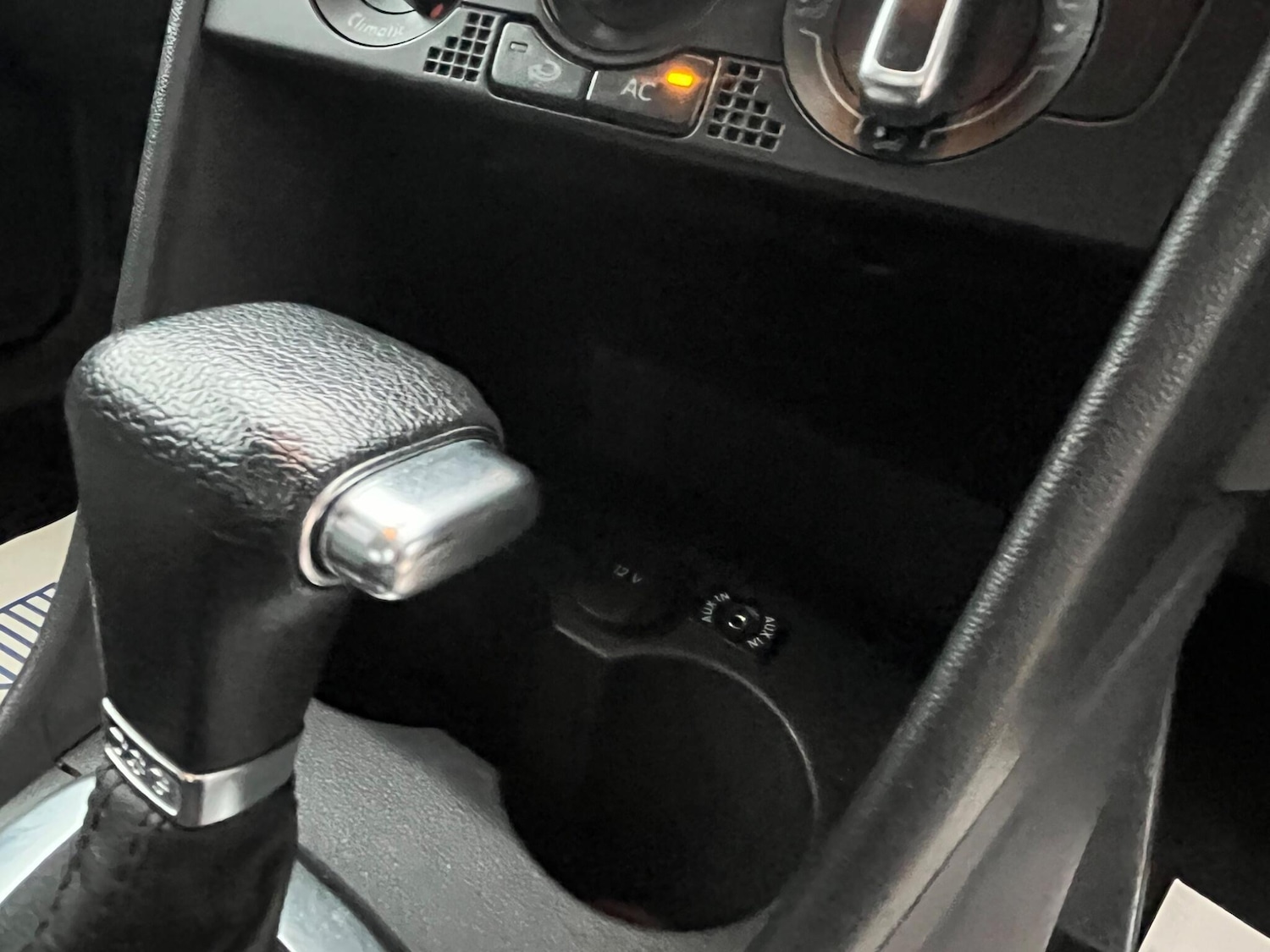 Used Volkswagen Polo 2010 for sale - 77040123: Photo 9