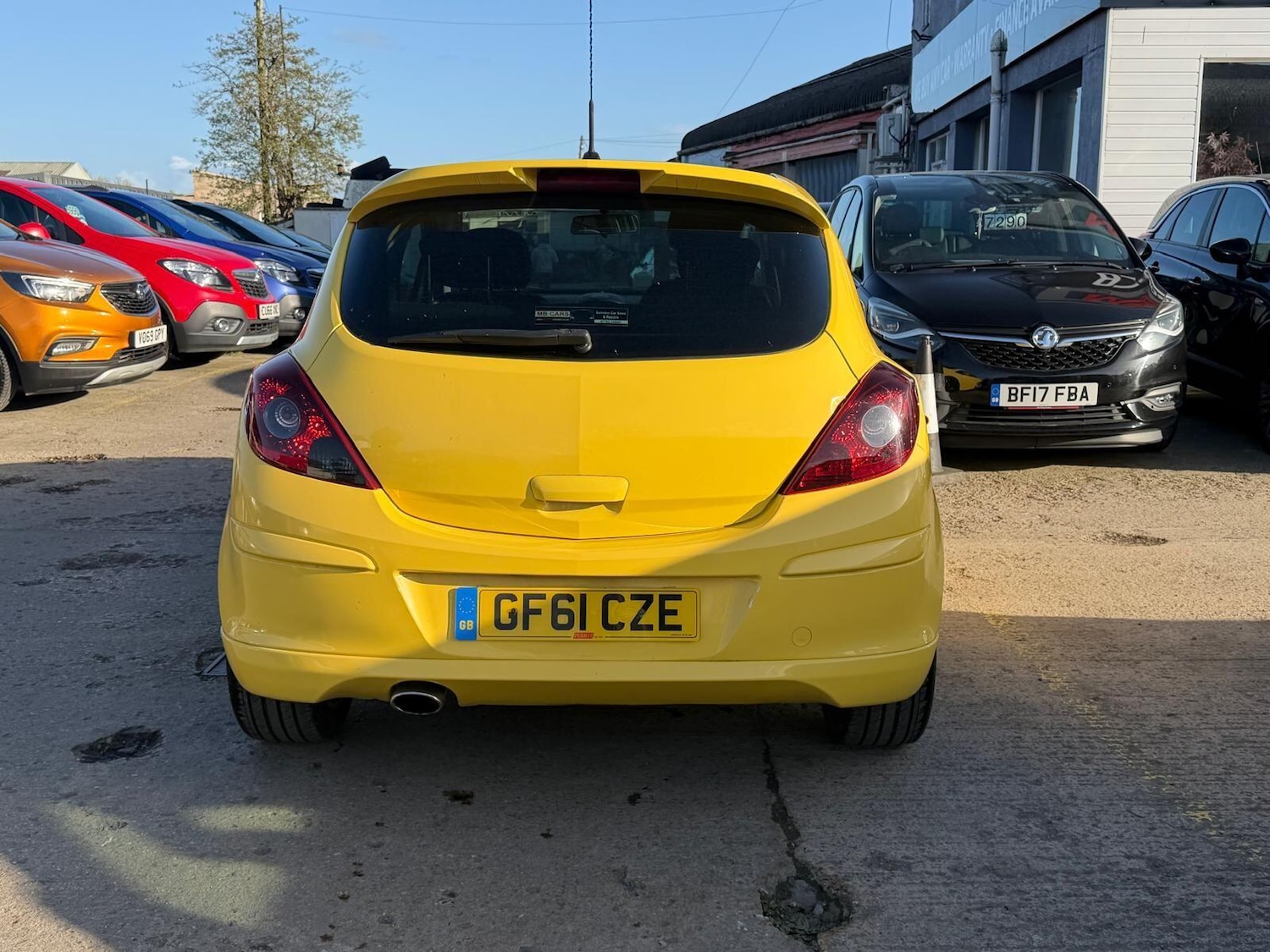 Used Vauxhall Corsa 2011 for sale - 77657455: Photo 4