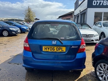 Used Honda Jazz 2006 for sale - 76121344: Photo 4