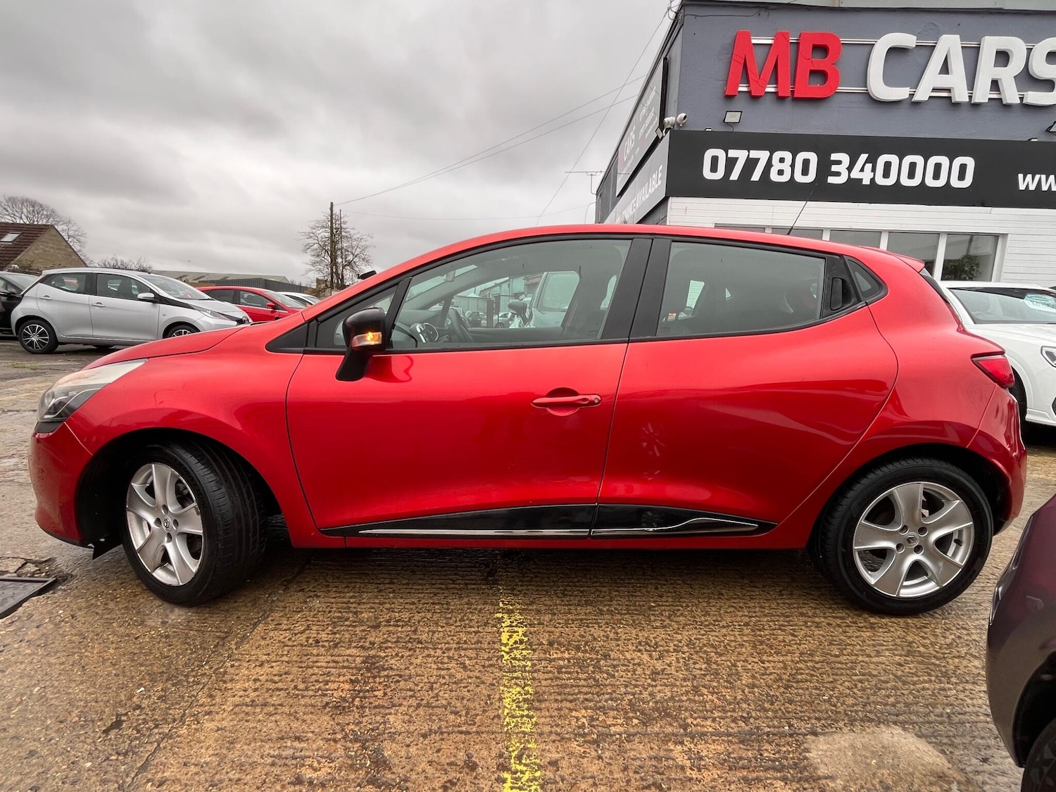 Used Renault Clio 2014 for sale - 77376507: Photo 4