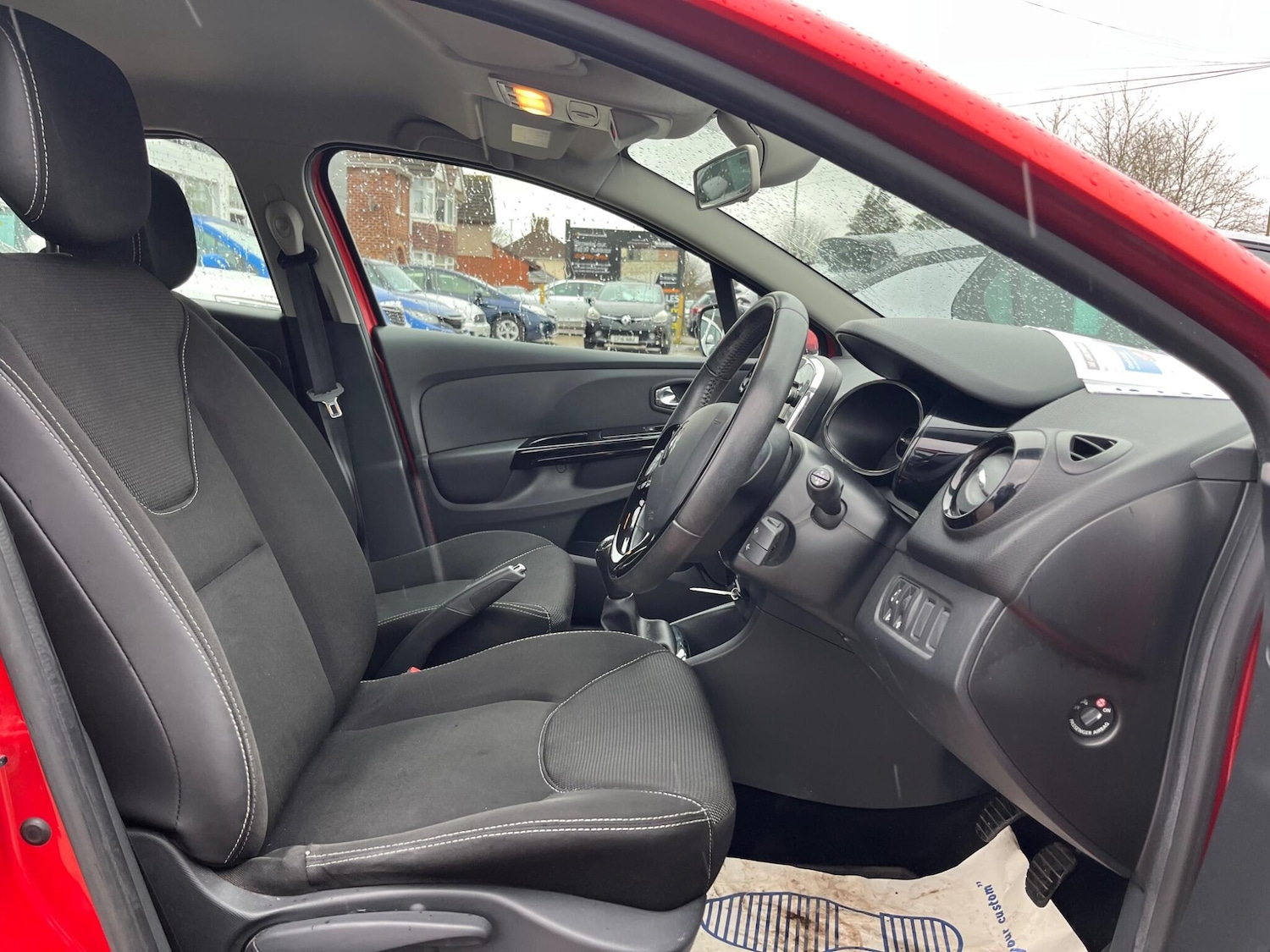 Used Renault Clio 2014 for sale - 77376507: Photo 9