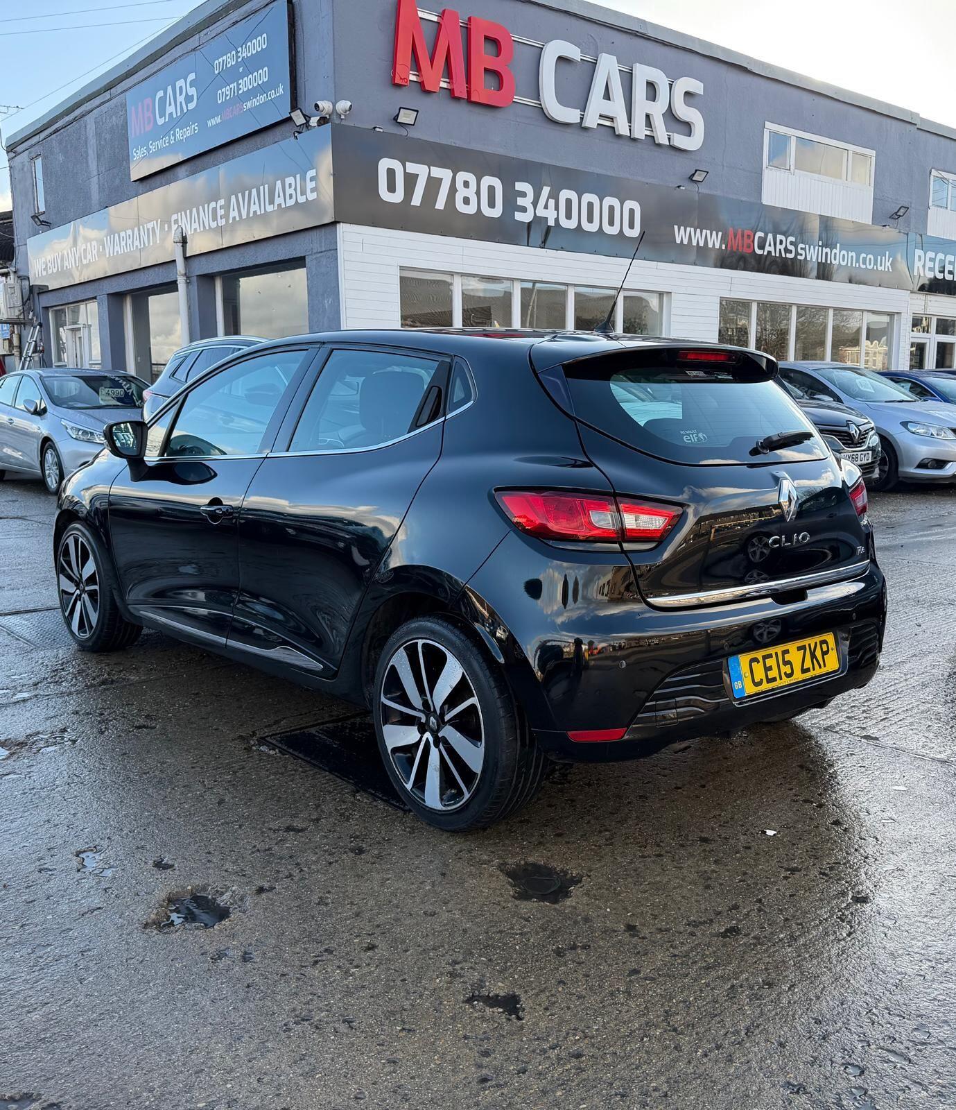 Used Renault Clio 2015 for sale - 77267224: Photo 2