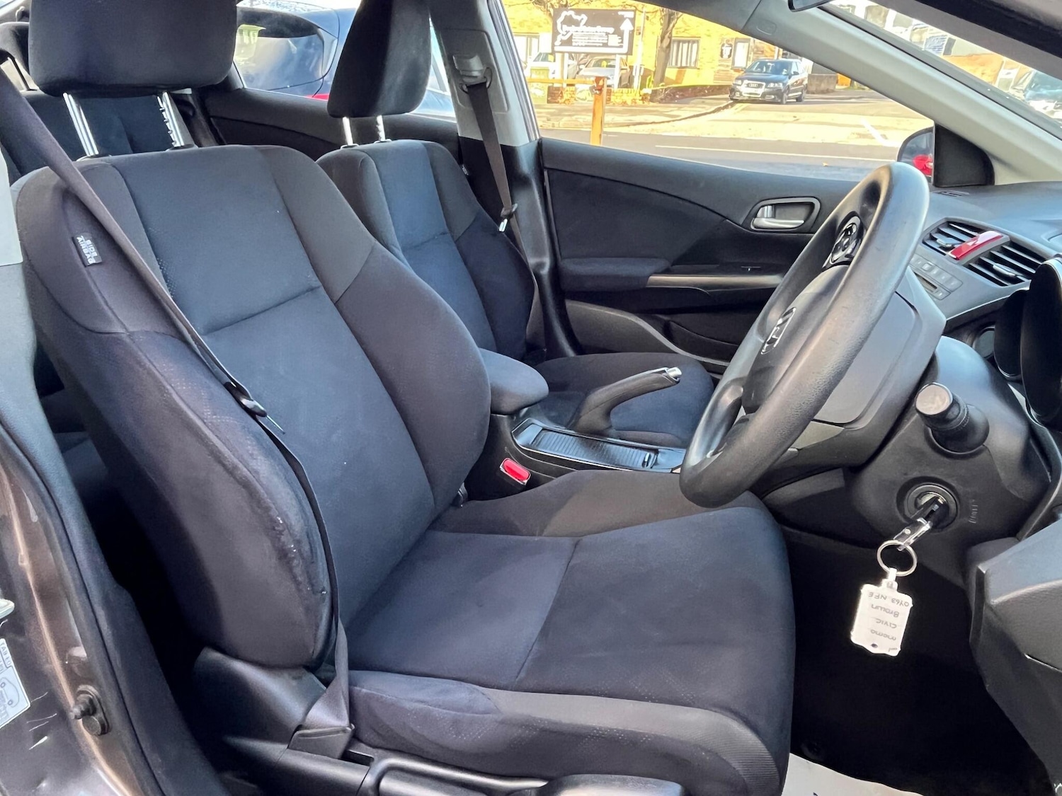 Used Honda Civic 2013 for sale - 76886997: Photo 12