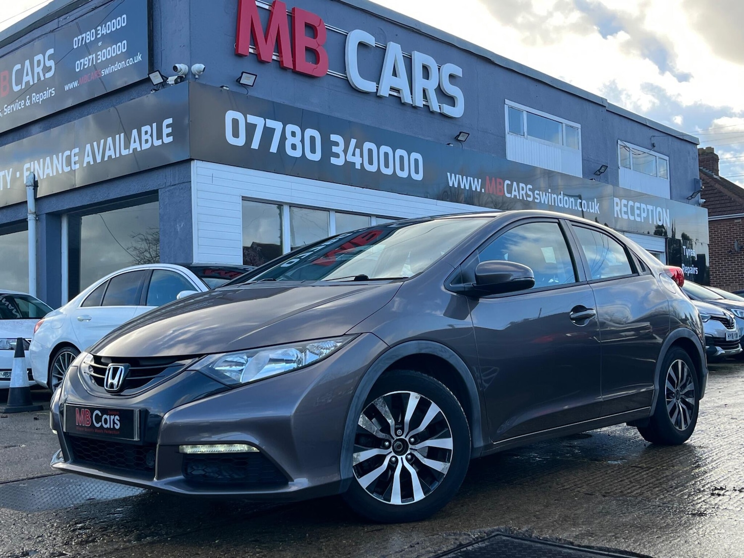 Used Honda Civic 2013 for sale - 76886997: Photo 3