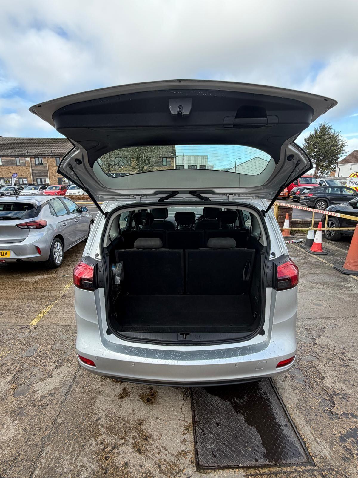 Used Vauxhall Zafira 2015 for sale - 77637642: Photo 14