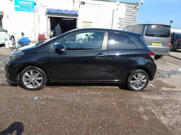Used Toyota Yaris 2013 for sale - 74458918: Photo 3