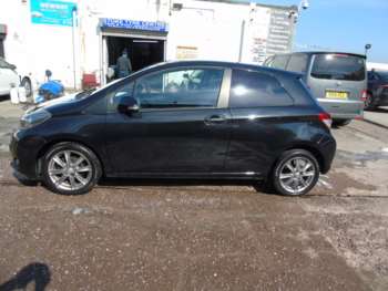 Used Toyota Yaris 2013 for sale - 74458918: Photo
